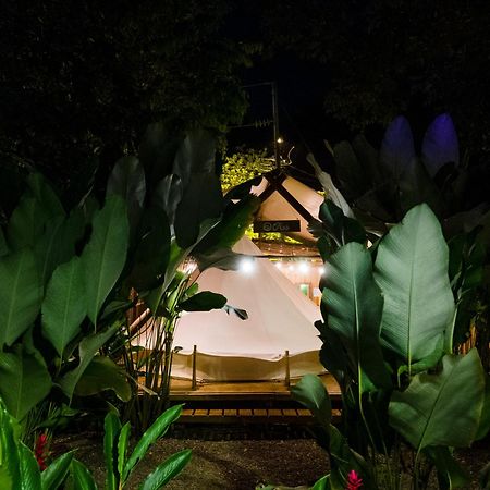 Seren Glamping (Adults Only) 우비타 외부 사진
